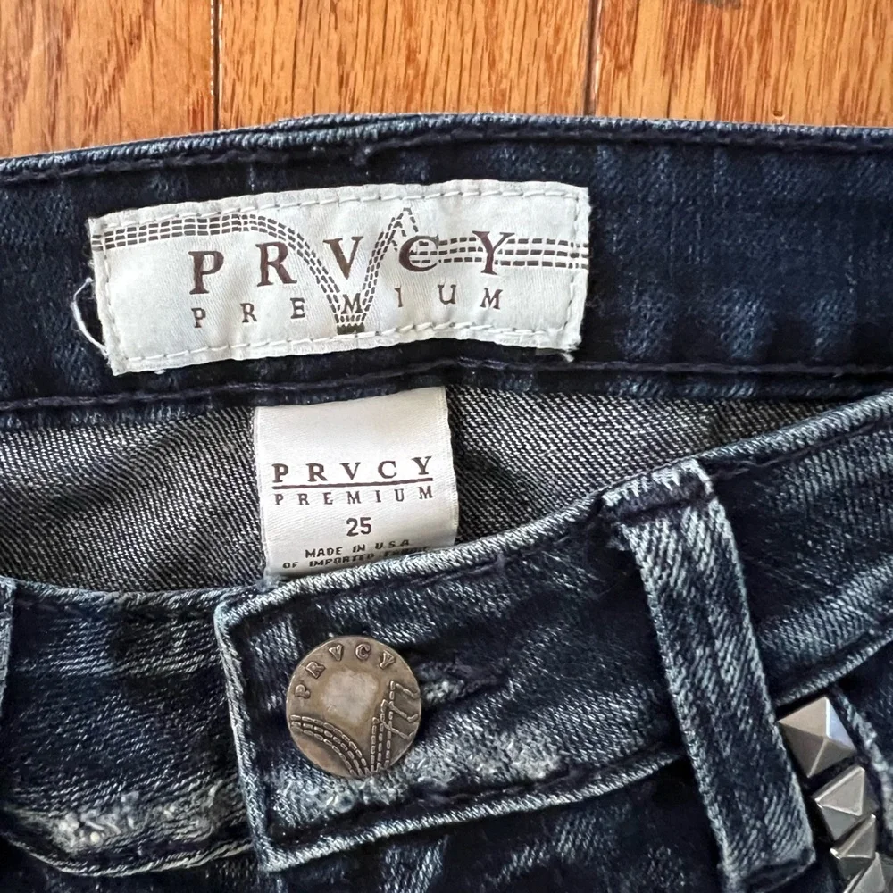 PRVCY Skinny Jean Studs Blue Flap Pocket women’s Size 25